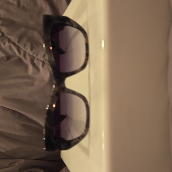 Ferragamo marble gray cat eye Sunglasses brand new in box - Picture 3 of 14